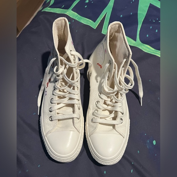 Converse Chuck Taylor All Star Lift Custom Embroidery from Etsy  Size 9 - Picture 2 of 6